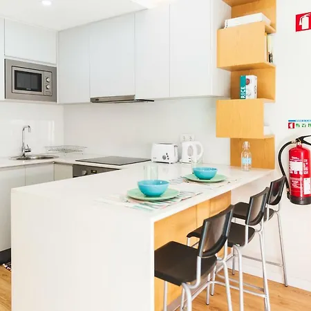 Aposentus - Cozy Marques Station Studio